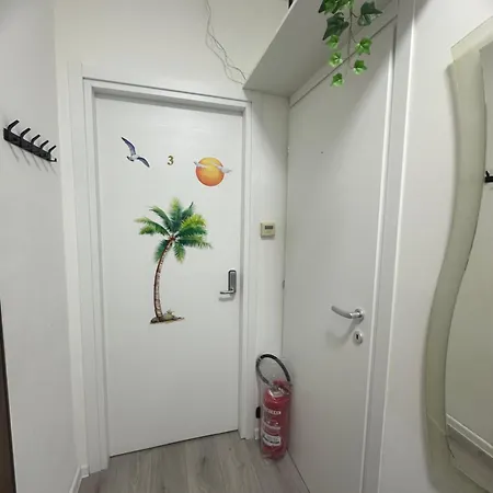Le Palme Fiera アパート